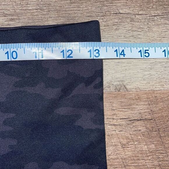 Spanx Womens Camo High Rise Look At Me Now Shaping Cropped Leggings Gray Green L - Picture 8 of 9